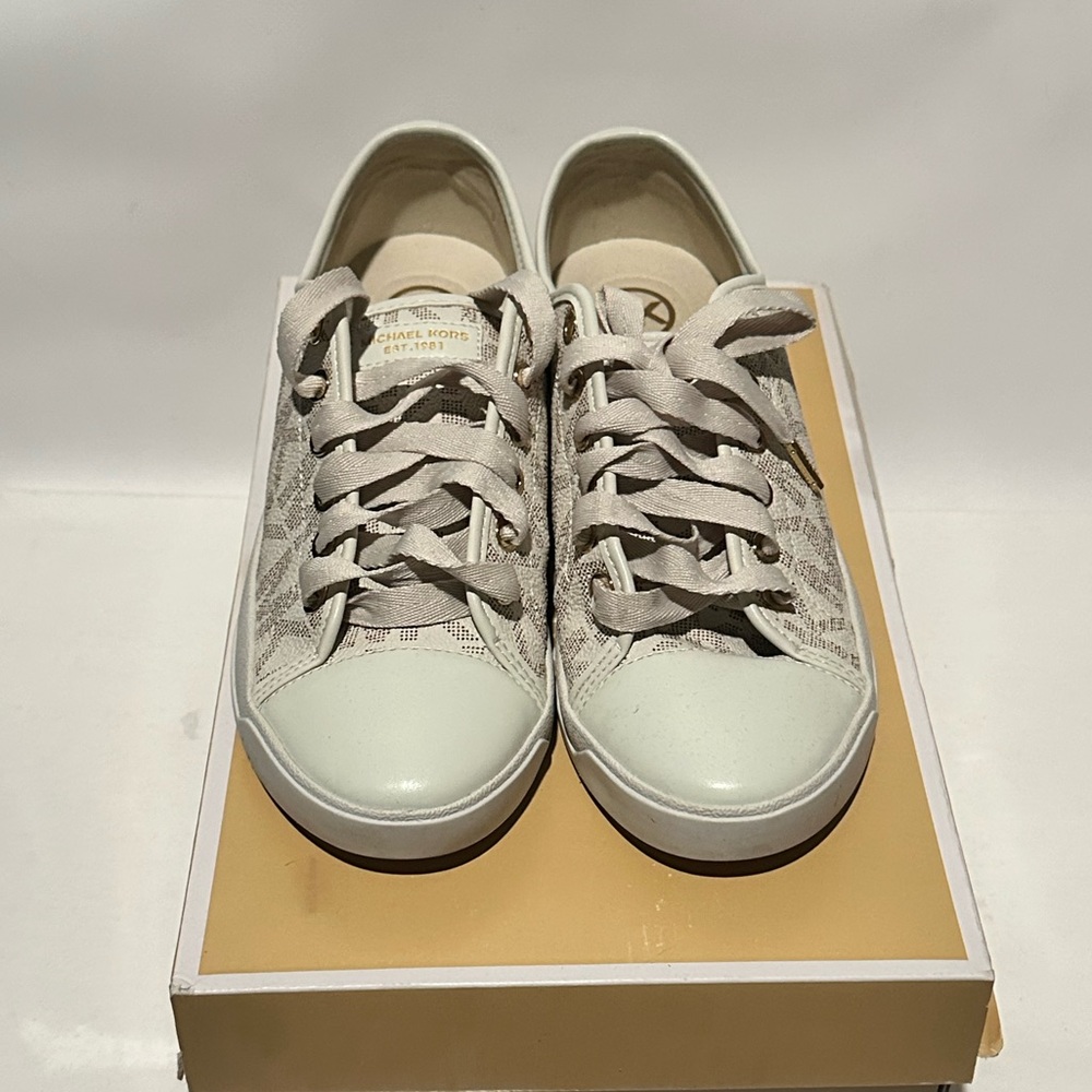 Michael Kors Logo City Sneaker Vanilla/Tan MONOGRAM MK Shoes Women's Size 8